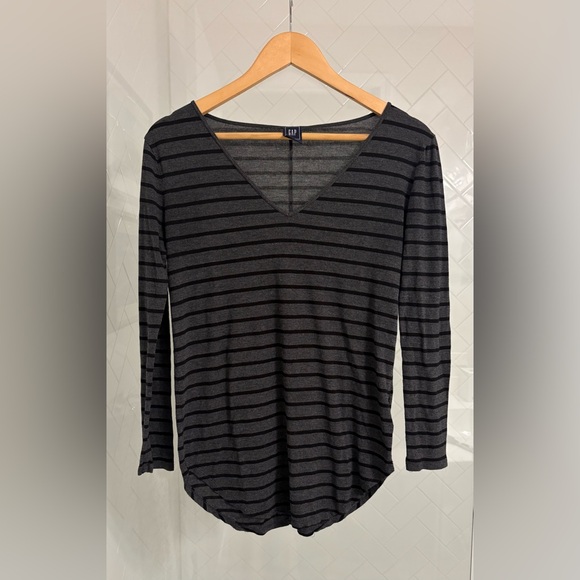 GAP Tops - GAP • Women's Striped Long Sleeved Tee • Size Small